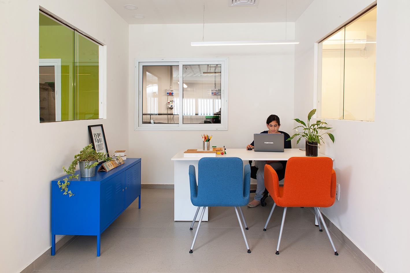 משרדי אנזוטיק