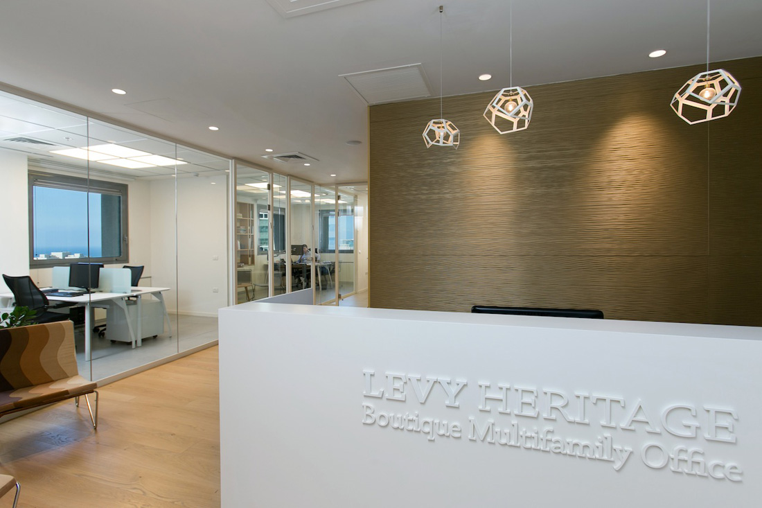 Levy Heritage, עיצוב משרדי לוי הריטג בתל אביב, סטודיו IN2 , עיצוב דלפק קבלה